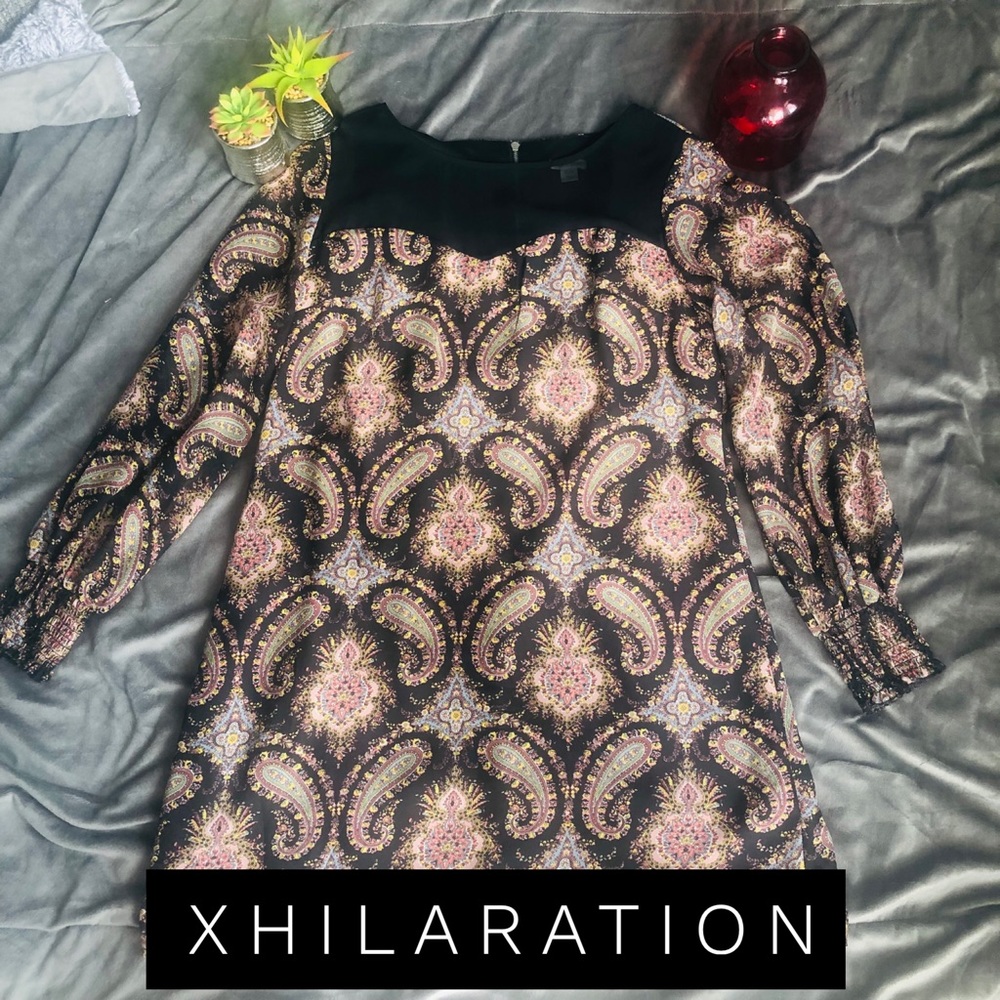 XHILARATION - XL PAISLEY DRESS W/ SHEER COLLAR